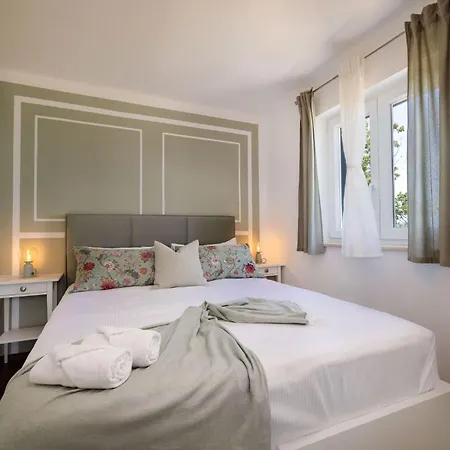 Alba Moscenicka Draga Villa *